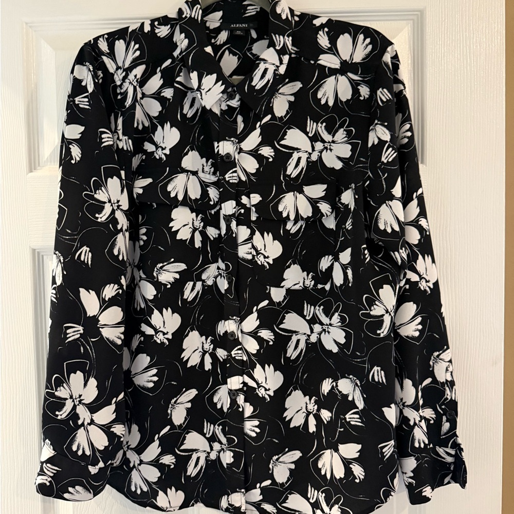 Floral Black and White Women's Top